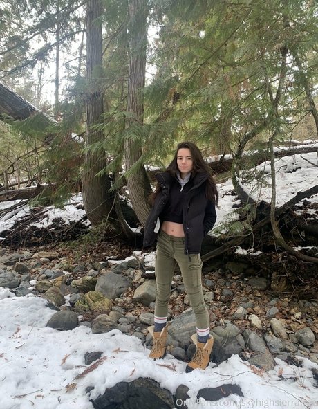 skyhighsierrafree sex pornostar bild