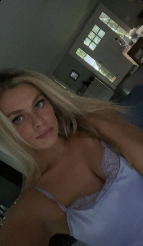 Sara Civian perfekte pornostar foto