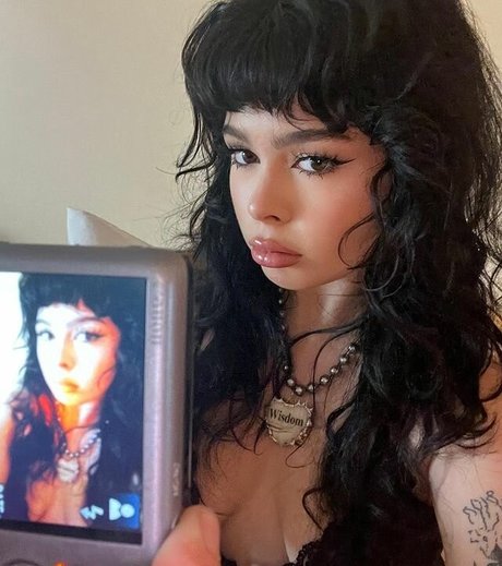 Addison Riecke exklusive freie galerien