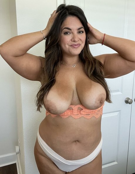 Bella Paz erwachsene hübsche galerie