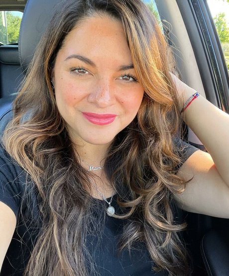 Bella Paz nackt pornografische bilder