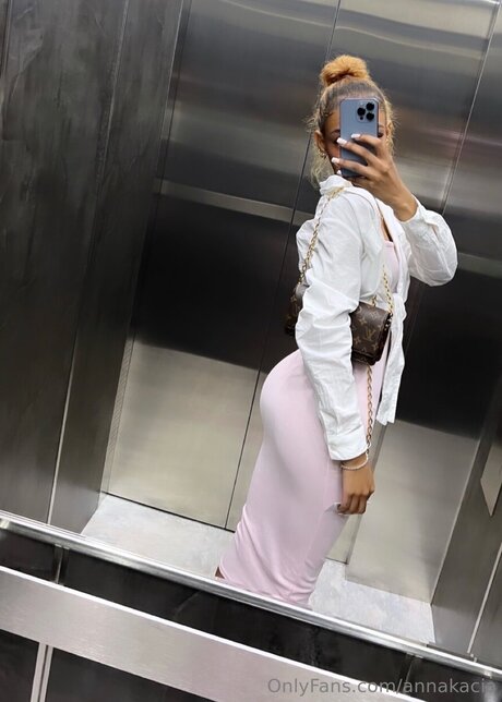 Annakacia model sex foto