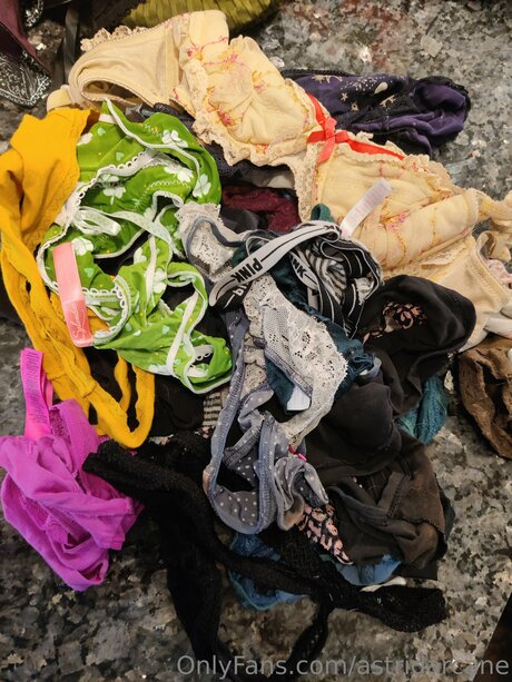 Astridarcane exklusive nackten archiv