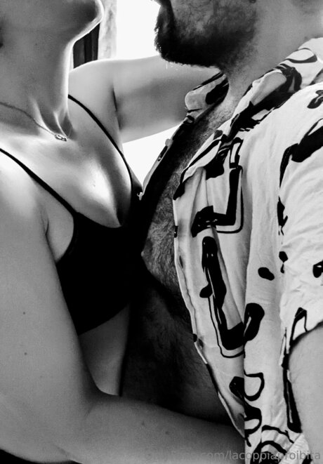 Lacoppiaproibita xxx porno galerien