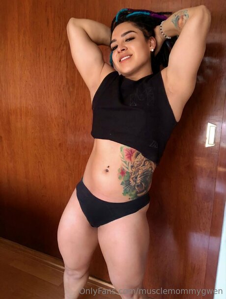 Queenmuscleavery top pornografische galerien