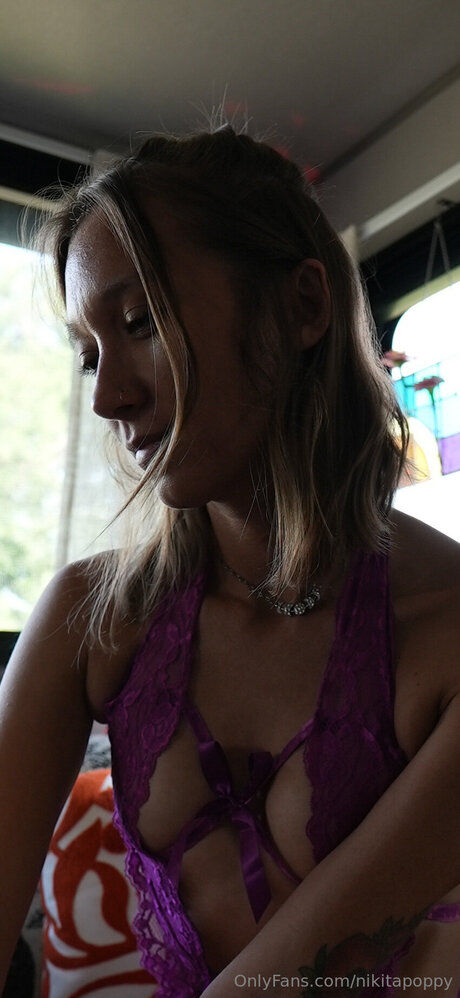 asiatische blondine nur fans exklusive hd bilder