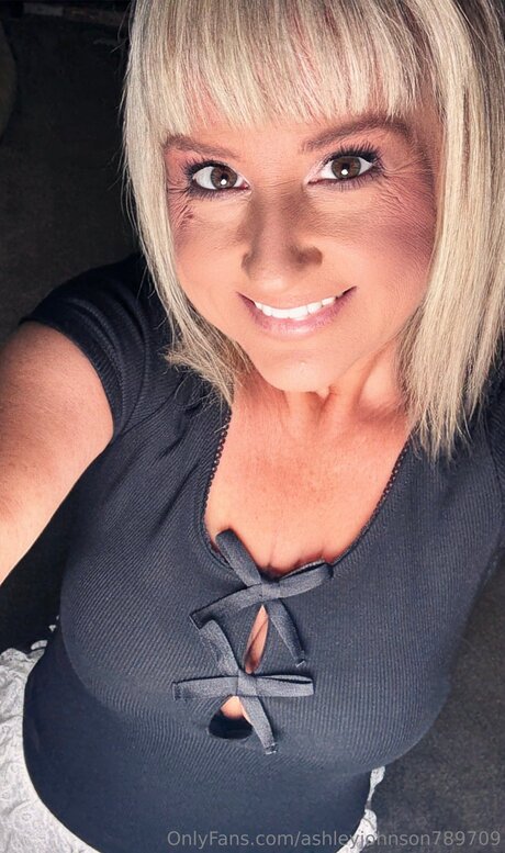 Ashleyjohnson789709 top nacktheit bild
