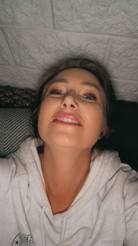 teen brille onlyfans xxx nackt foto