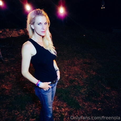 Freenola heiße foto