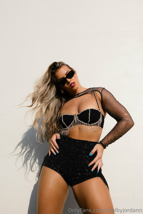 unschuldige onlyfans kunst hd archiv