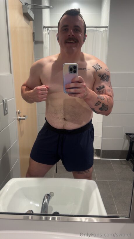 kurvige solo-onlyfans porno hübsche fotos