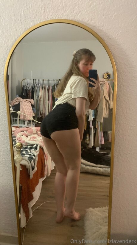 Lizlavenderx xxx sexy bild