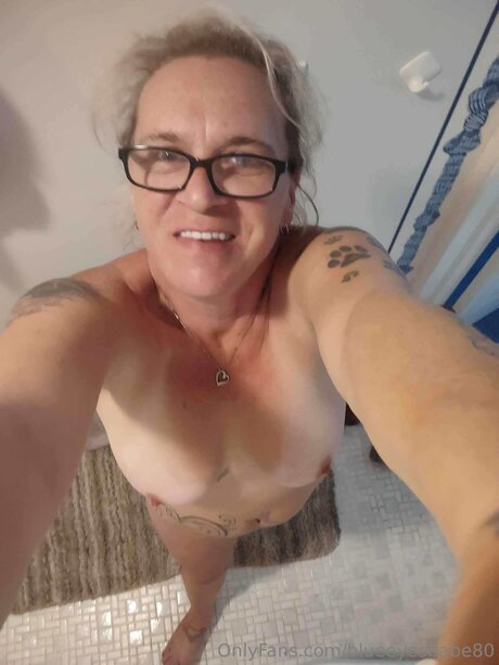 Blueeyesbabe80 nackt exklusive bild