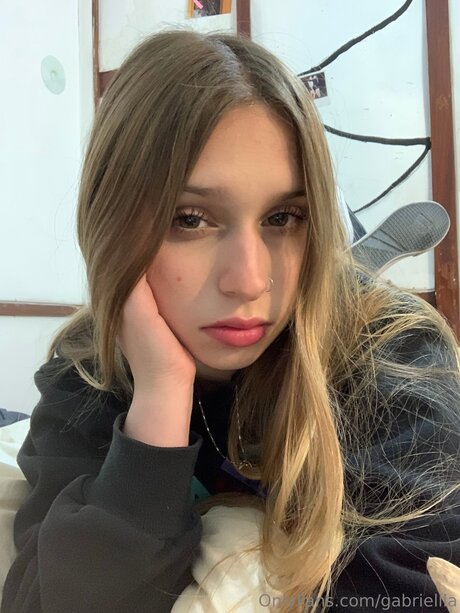 Gabriellla xxx top fotos