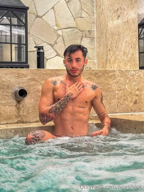 Boyshoot pornostar nackte bild