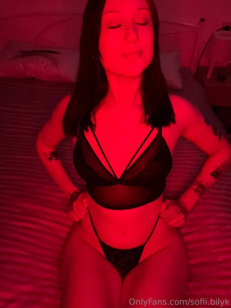 Sofii Bilyk nackt exklusive bild