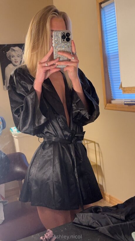 Ashley Nicol pornostar beste archiv