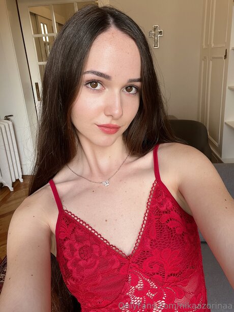 Nikaazorinaa sexy kostenlose fotos