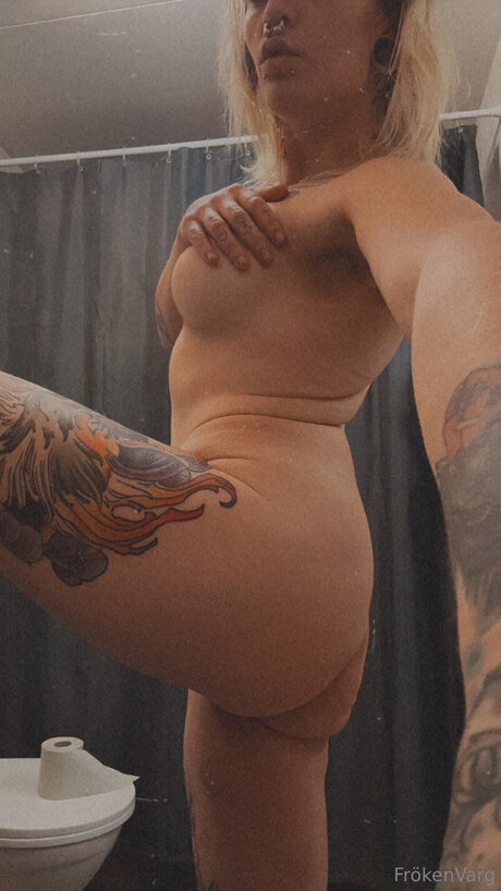 Frokenvarg nacktheit akt foto