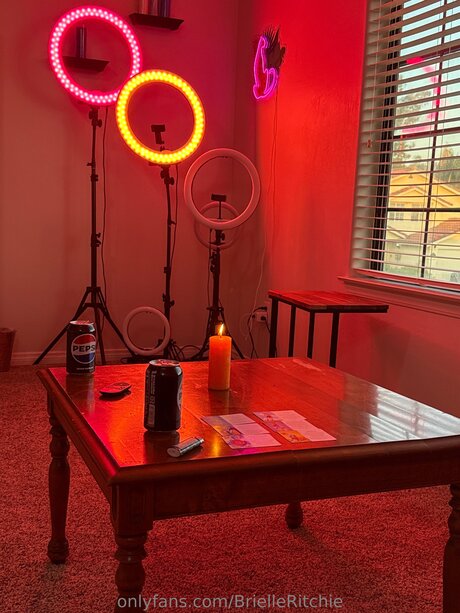 teen brille onlyfans freie akt galerie