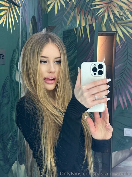 Nasta Nastenka kostenlose erotische fotos