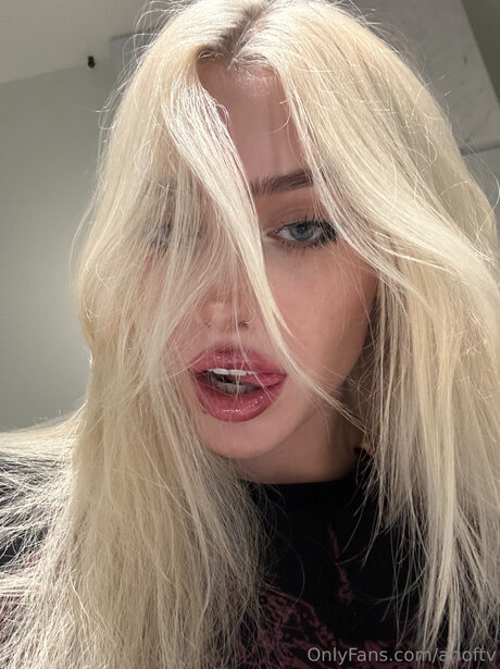 Arioftv model beste fotos