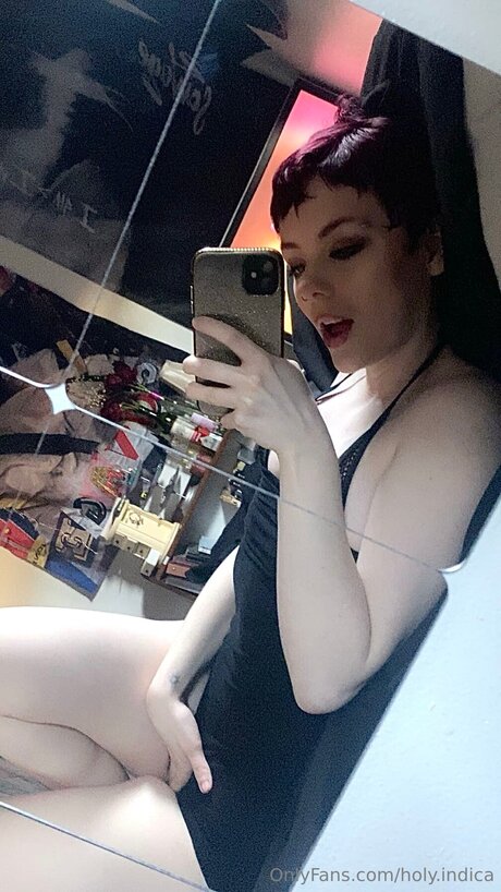 Holy Indica freie sexy bilder