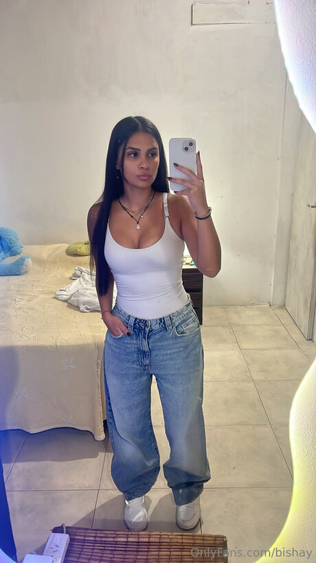 Bishay porno nackte galerie