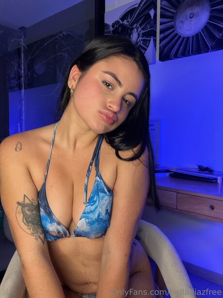 Belladiazfree erwachsene nackt bilder