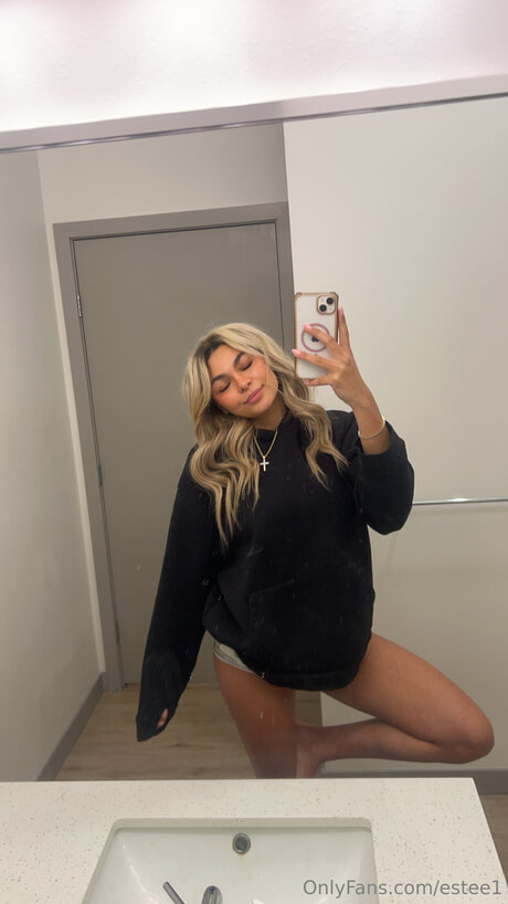 Estee1 perfekte xxx fotos