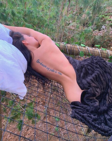 Ariatorrez top pornostar foto