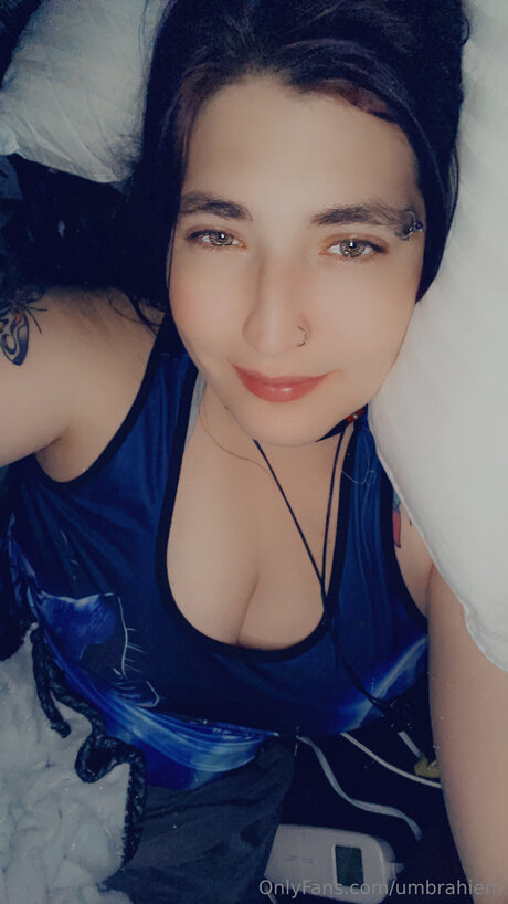 Umbrahiem model hübsche fotos