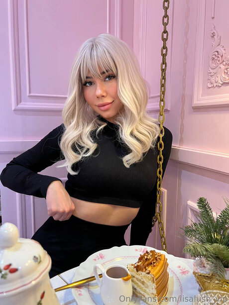 Lisalush Vip pornostar kunst bild