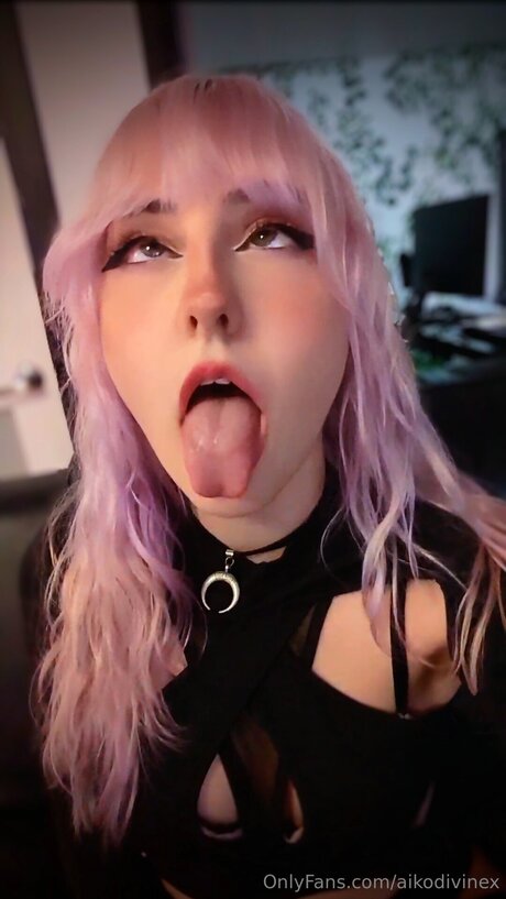 beliebte trans-onlyfans hübsche akt galerien