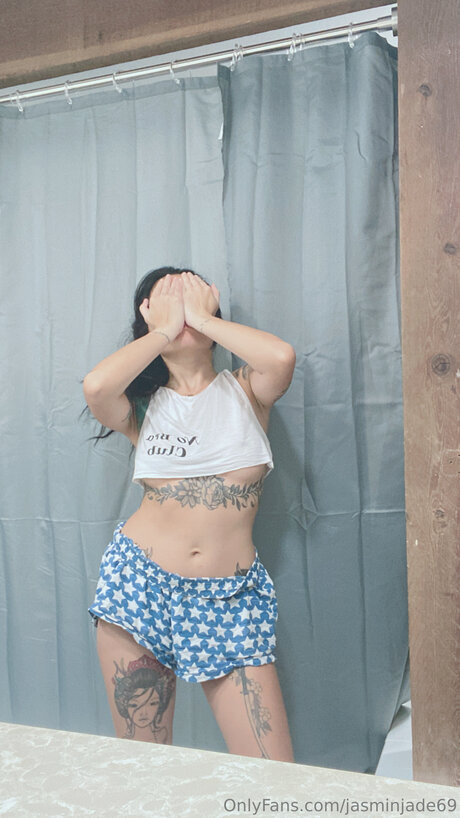 Jasminjade69 kunst sexy galerie