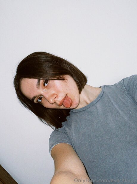 Eva Skyyy hübsche schöne archiv