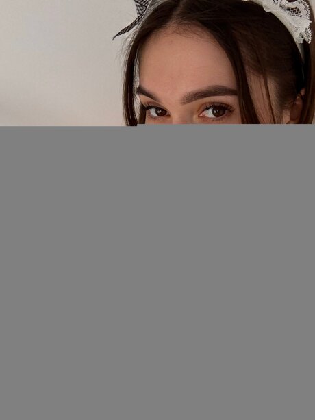 Eva Skyyy kunst exklusive bilder