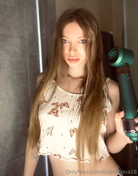 Brightanna18 nackt heiße foto
