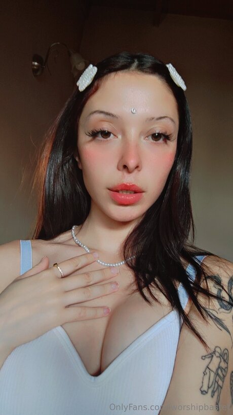 Worshipbastet pornostar exklusive bild