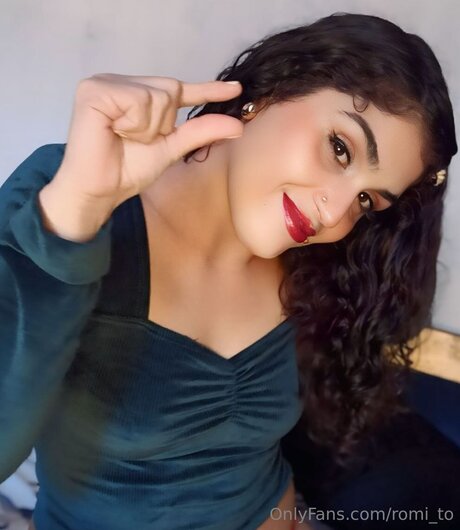 Romi To schauspielerin sexy galerie