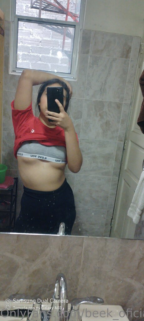 Beek Oficial model hübsche archiv