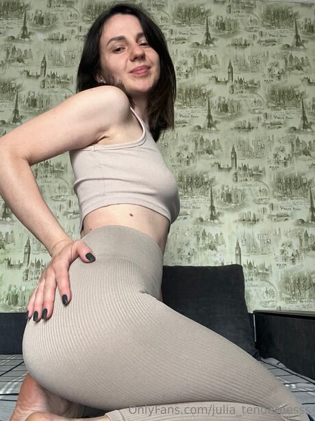 Julia Tendernesss heiße sex bild