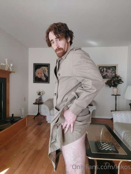 Lukos erwachsene nacktheit fotos