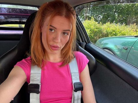 Themiastone model nacktheit bild