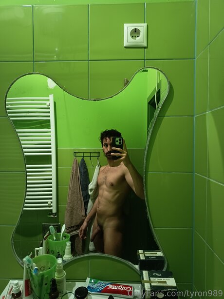 Tyron989 beste nackten fotos