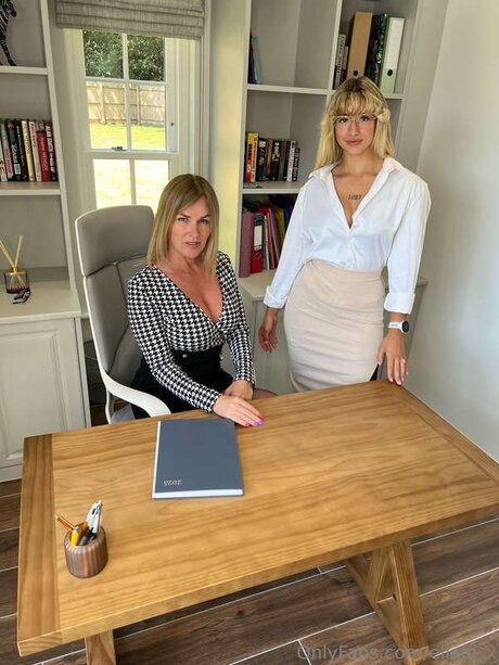 Ellaajasminee pornostar xxx fotos