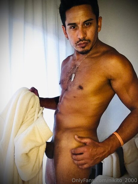 Nikito 2000 model nackten bild