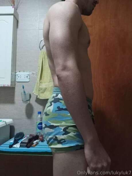 Lu Ken heiße bilder