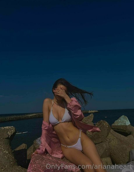 arianaheart top nackten archiv