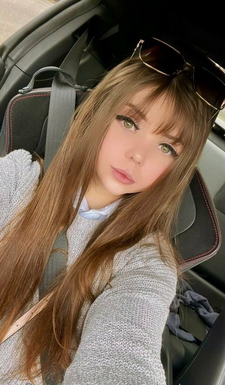 phatcatsama nacktheit kunst galerien